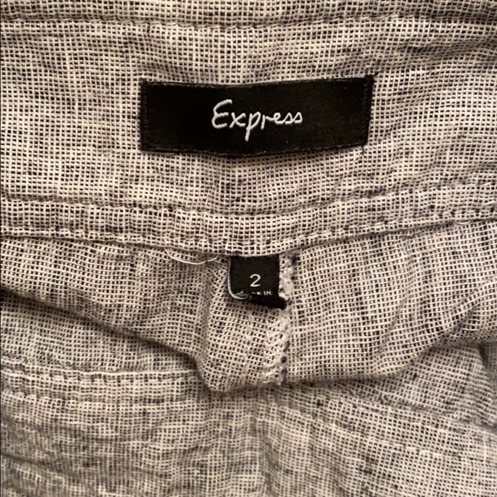 Express Shorts - Picture 4 of 4